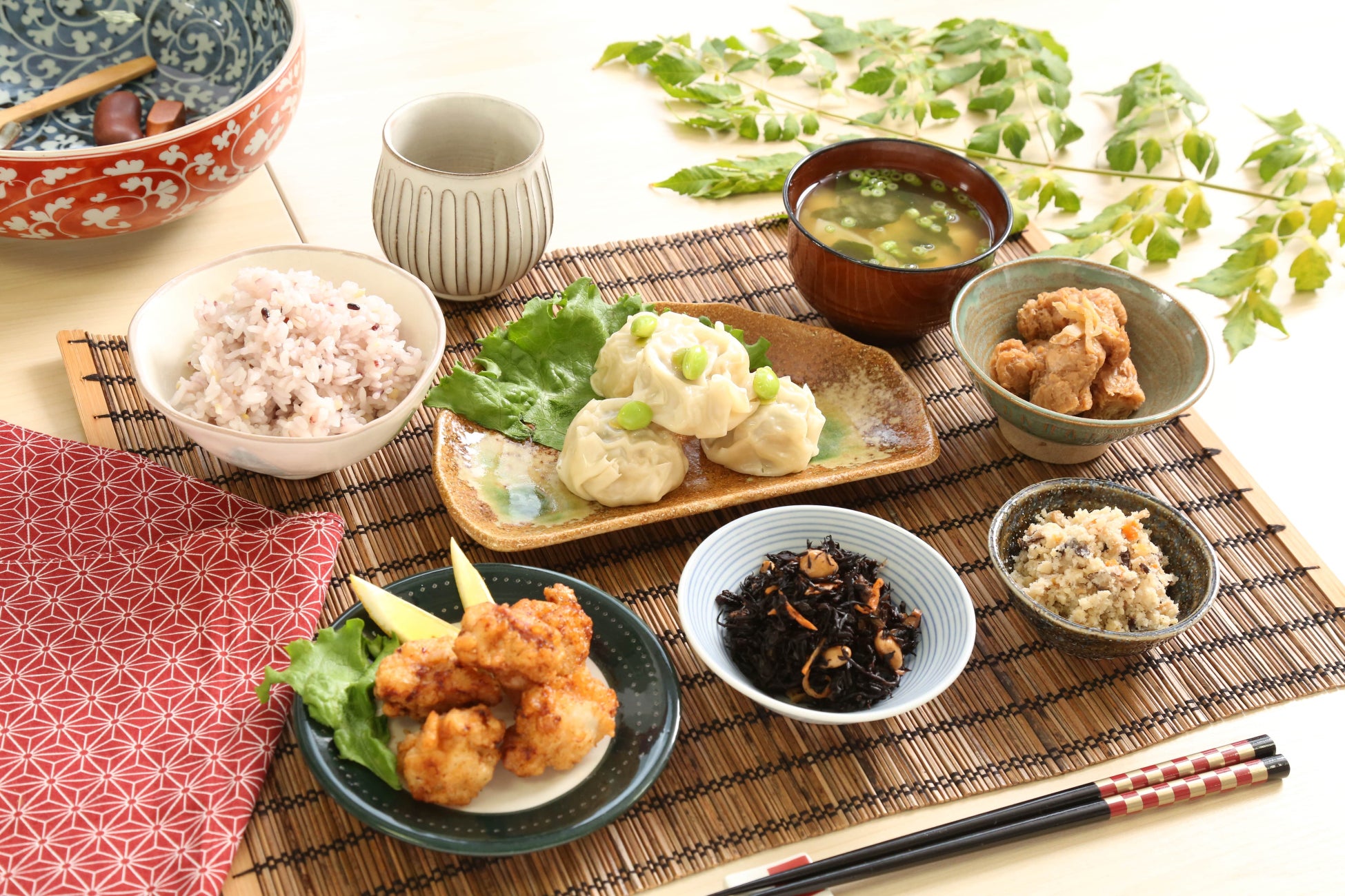 豪快海鮮料理とマリンレジャーを楽しむ海辺の温泉宿。大江戸温泉物語【南紀串本（和歌山県）】と【伊勢志摩（三重県）】で春のまんぞくバイキングスタート