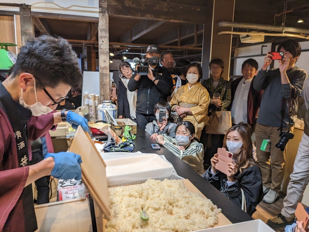 新潟県の老舗酒蔵「笹祝酒造」が「家族で過ごせる体験型観光施設『麹の教室』」をオープン