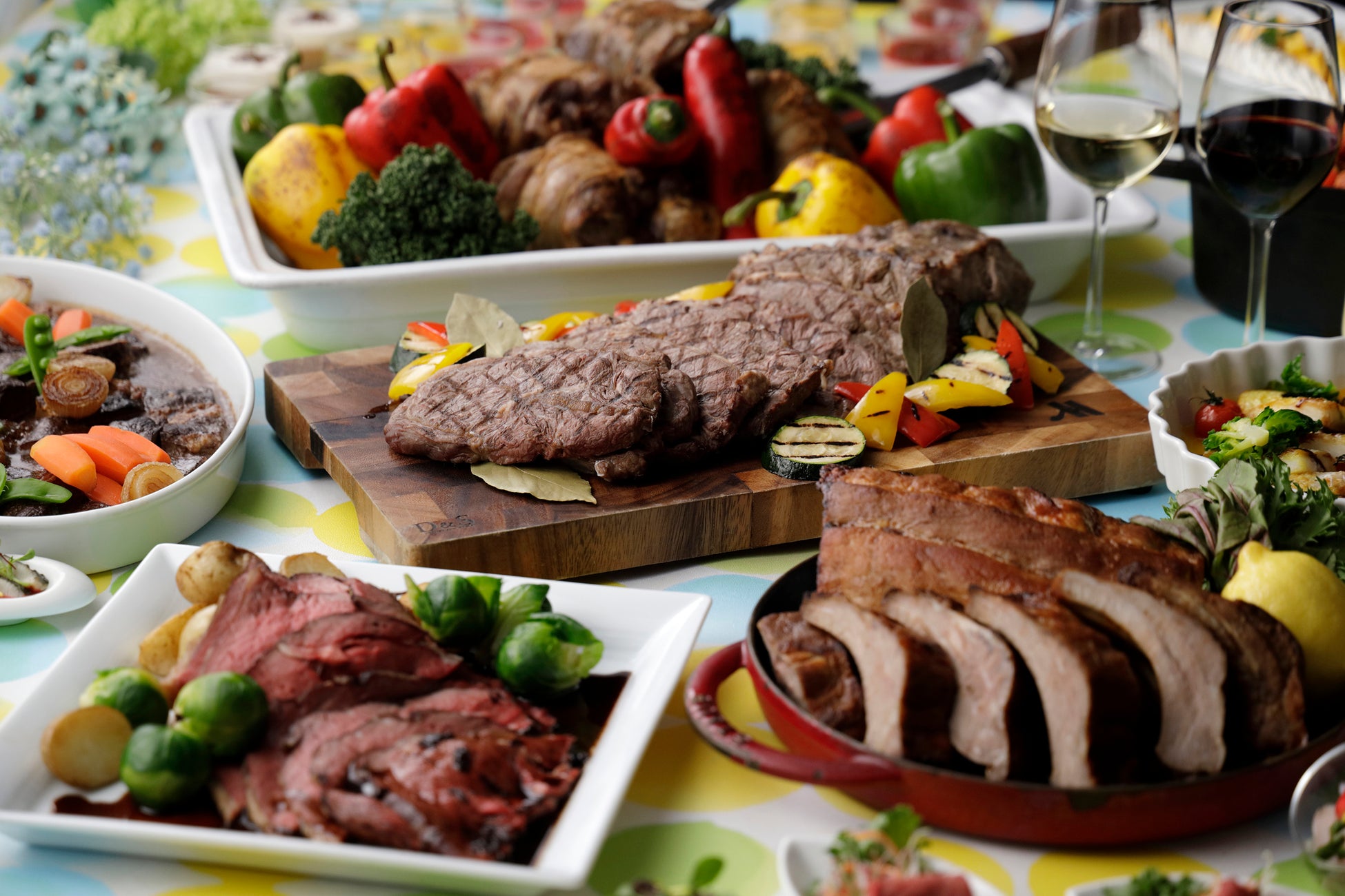 【大阪マリオット都ホテル】肉料理が集結！“Meat Fes”をライブキッチン「COOKA」にて開催
