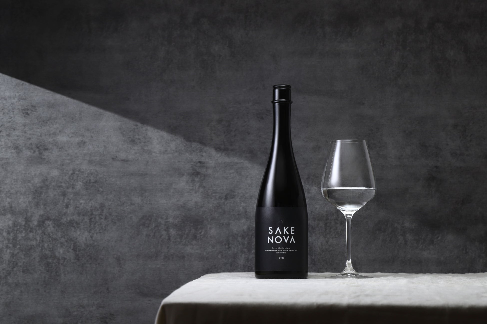 新ジャンルへの挑戦:和・珈琲スイーツ 第一号店
「あんこと珈琲の出逢い 阪神尼崎店」5月1日オープン