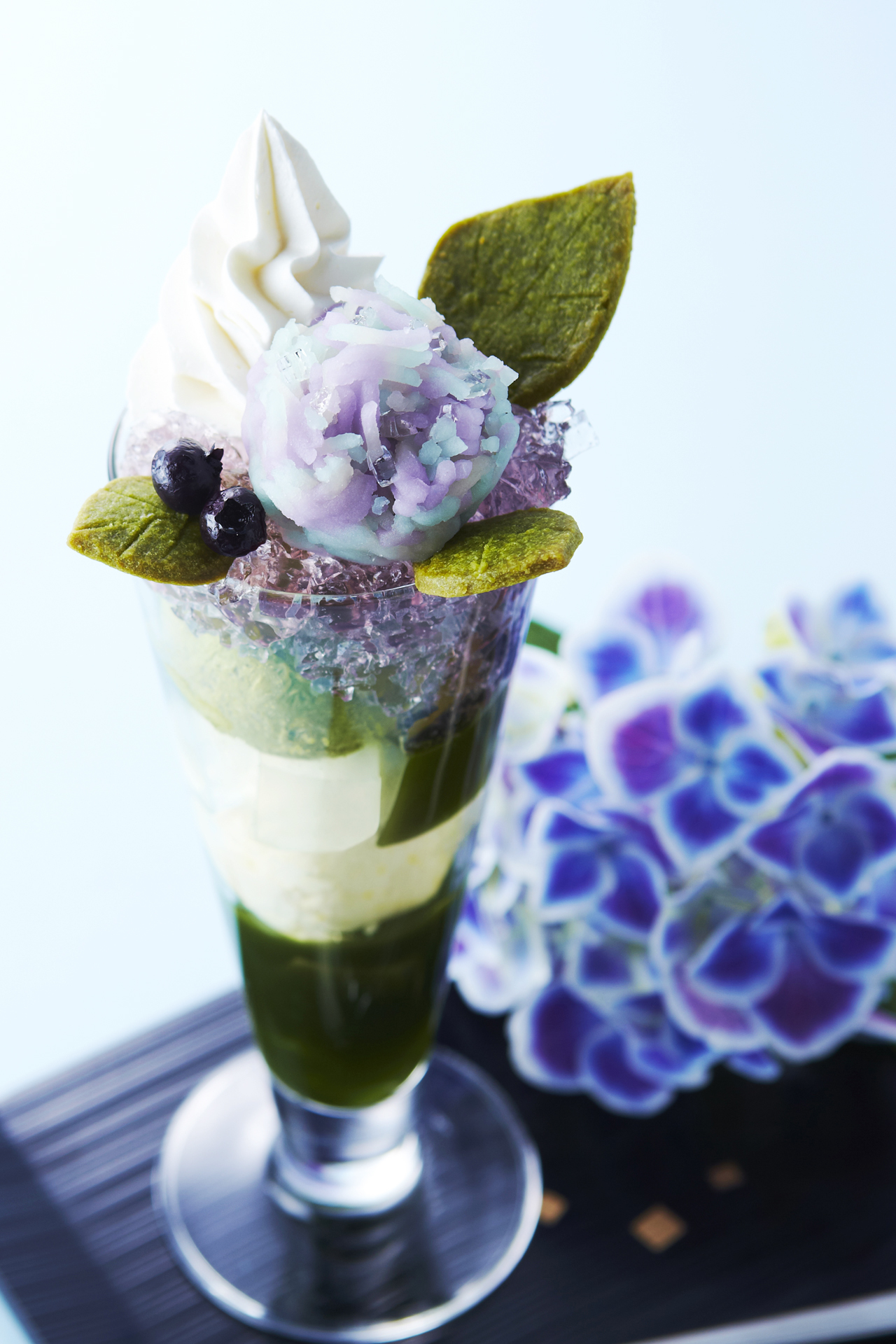 【銀座 蔦屋書店】くらはしれい作品展「甘い時間」を5月29日（月）より開催。“12か月の女の子とお菓子”をテーマに描いた新作を中心にレトロで愛らしい作品を展示。