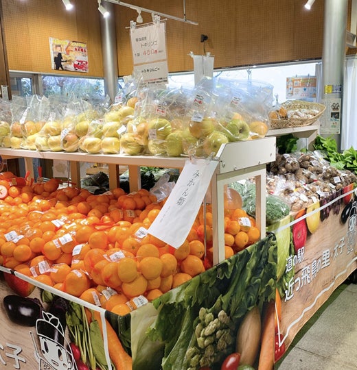 大田市場発！“訳あり”野菜でフードロス削減。規格外野菜専門店「みためとあじはちがう店」とレストラン「SMOKE DOOR」協業で規格外野菜の理解促進を目指す「SUNDAY MARCHE」オープン！