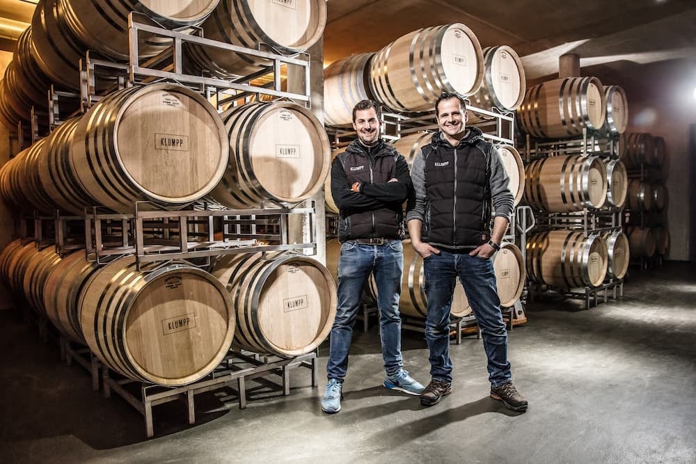 【ジェイアール西日本デイリーサービスネット】「元祖大阪梅田ミックスジュース」が新大阪駅に進出！