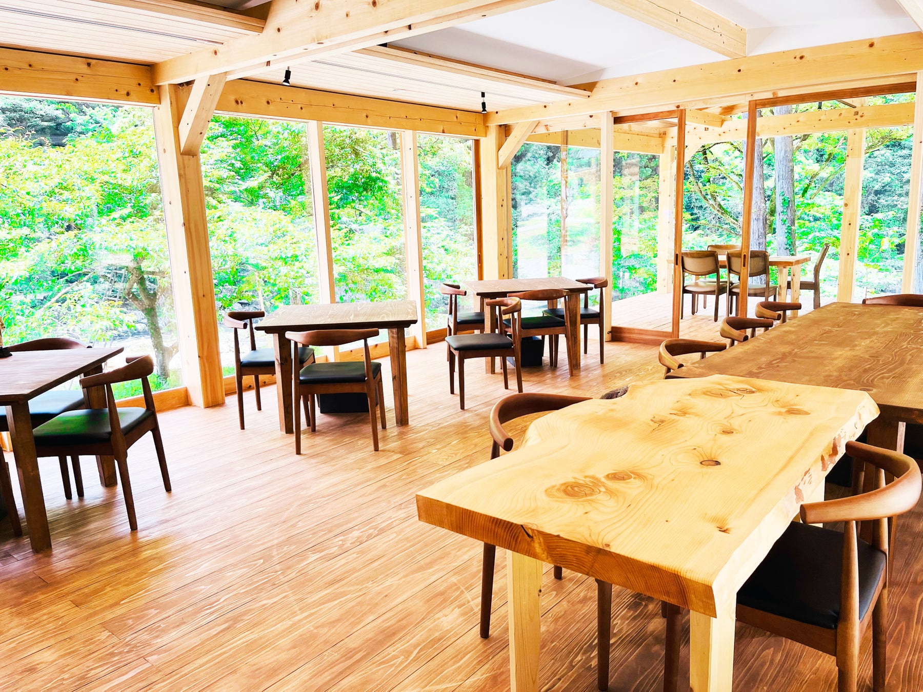 五感を癒す、くつろぎの森。自然・食・宿泊を兼ね備えた複合型宿泊施設「Foresta鳳来」が愛知県新城市に2023年6月17日グランドオープン。