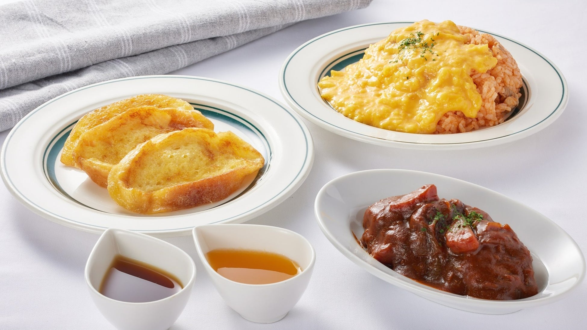 みなとみらい「The Blue Bell」より、夏を存分に感じられるピンク/イエロー2種のパンケーキを7/1（土）販売開始！