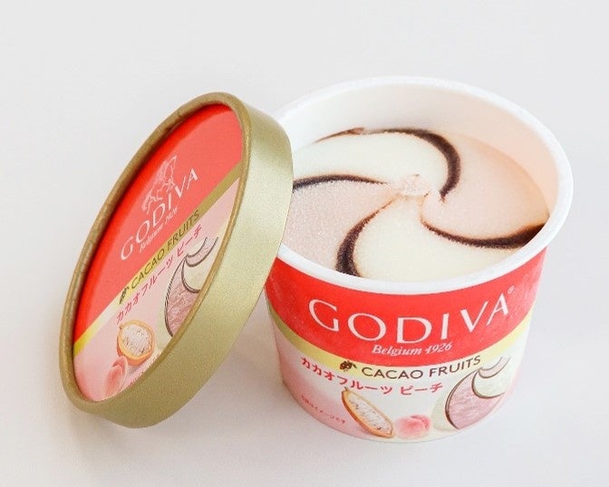 「カカオフルーツ」を使用したゴディバのカップアイス「カカオフルーツ ピーチ」新発売