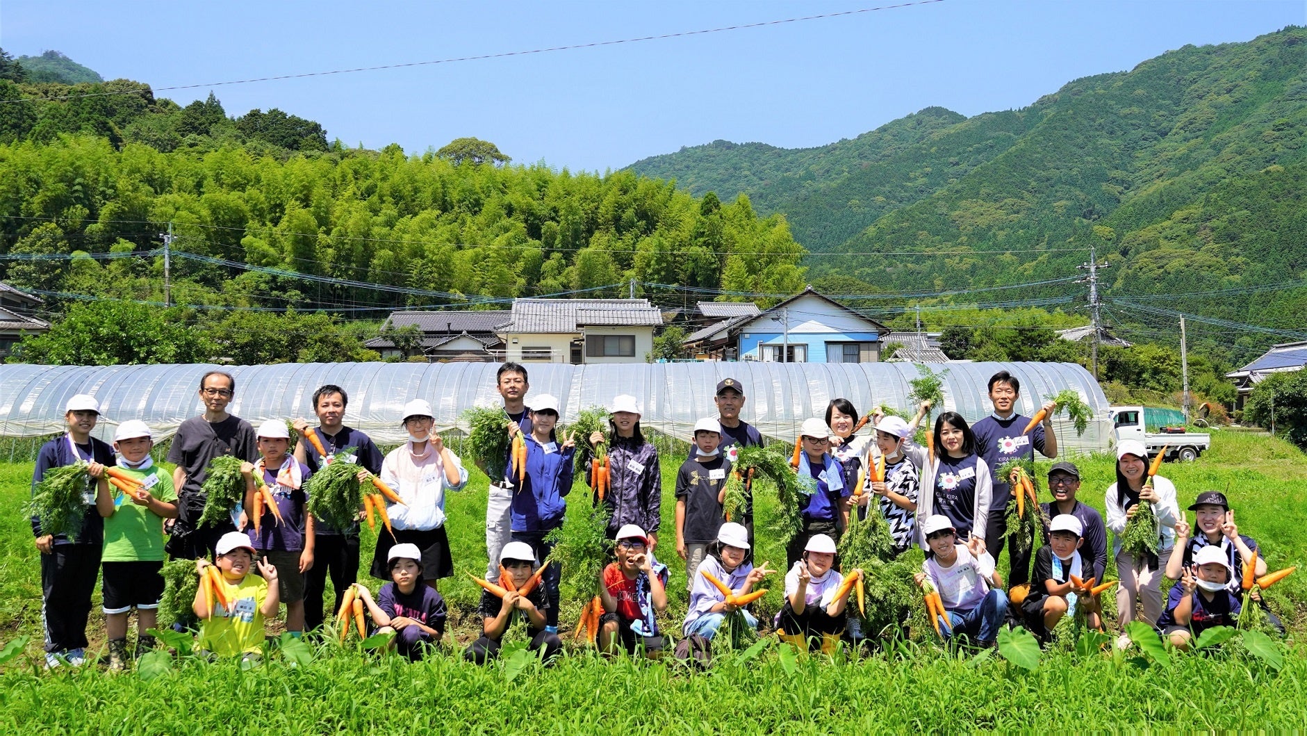 北海道産フルーツを活かす菓子専門店のもりもとから仁木町産さくらんぼ「水門(すいもん)」を使った「チェリージュエリー・ルージュ」が登場。