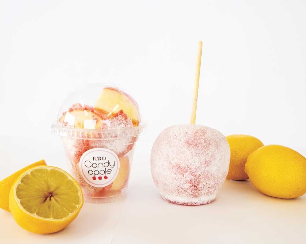 【夏到来！レモンとラムネが口いっぱいに広がる！】りんご飴専門店ブームを作った「代官⼭Candy apple」が、新フレーバー「レモネード味」を7月1日（土）から夏季限定発売！