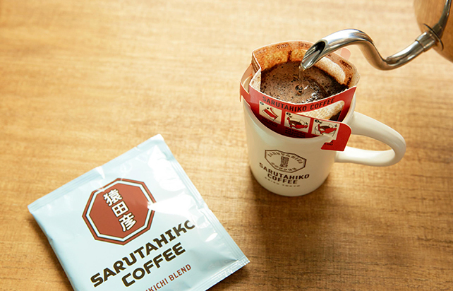 皮むき巨峰をスライスしたリッチな氷「ハロハロ果実氷巨峰」はじける夏の音がする「ハロハロパチパチ夏ソーダ」7月7日(金)新発売