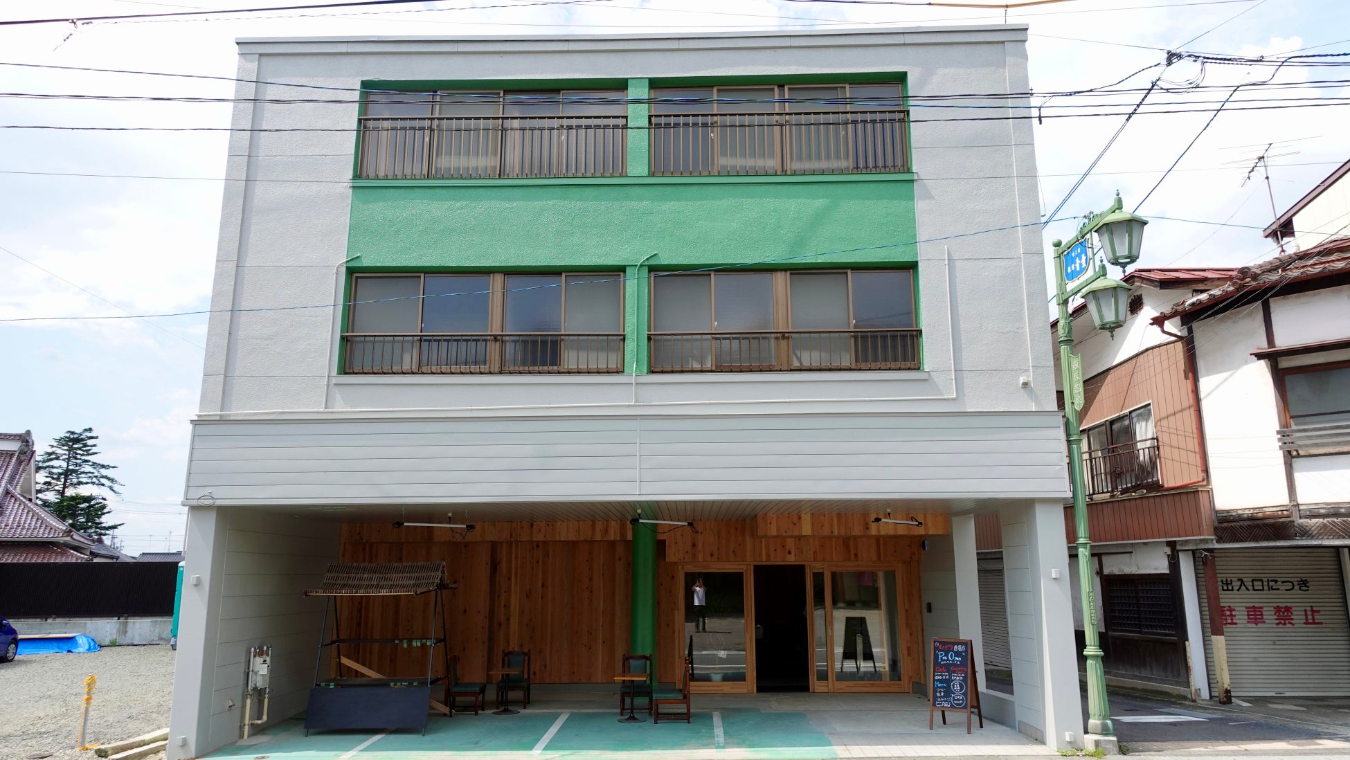 コインランドリーがクレープ店併設とダイナミックプライシングの導入で前年比売上20％超の上昇を達成