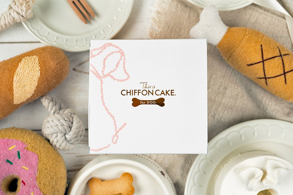 手作りシフォンケーキ専門店 This is CHIFFON CAKE. で発売しているワンちゃんのシフォンケーキ「CHIFFON for DOG」のパッケージを新デザインにリニューアル！
