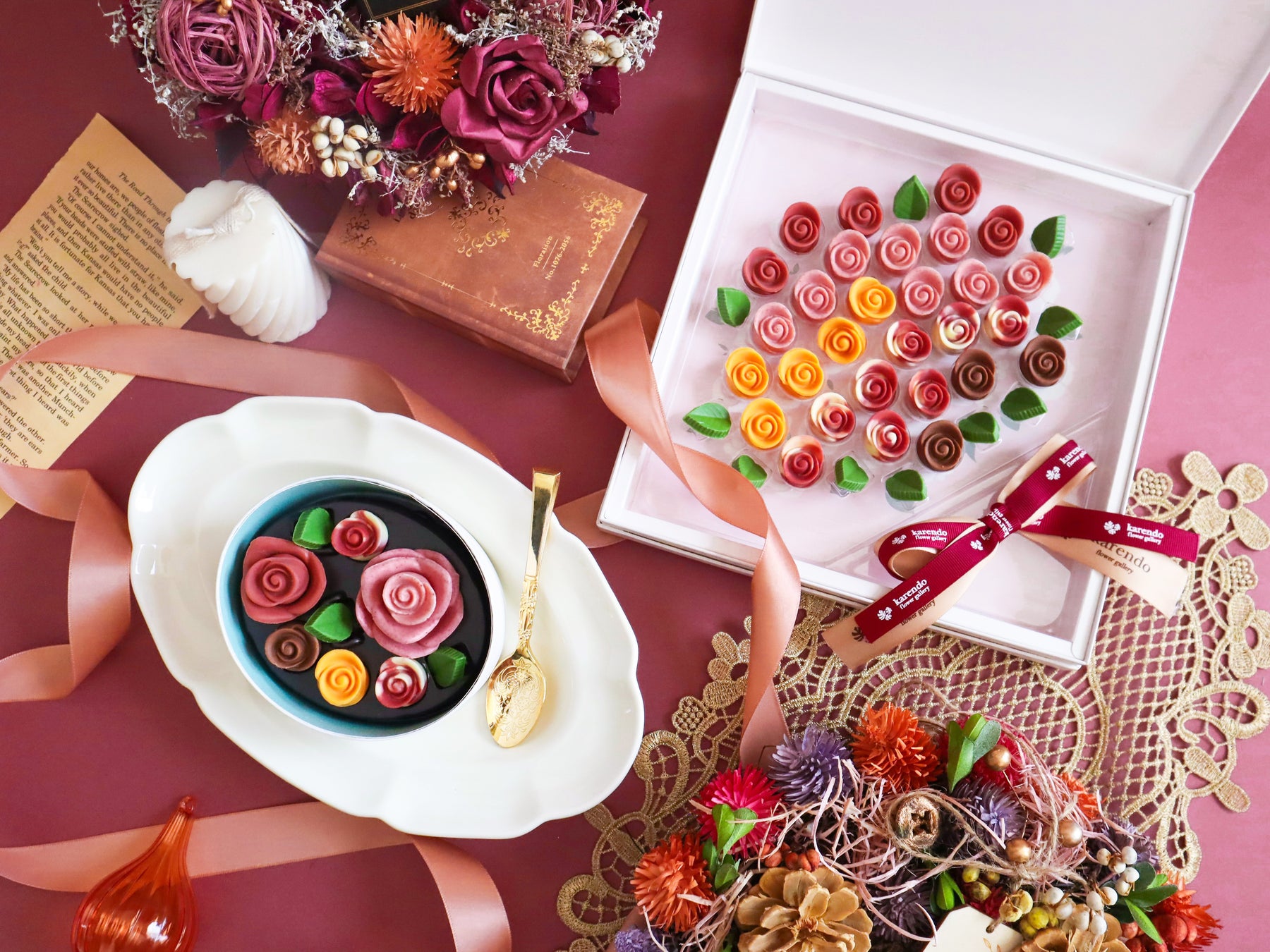 お花屋さんが作る、秋を彩る”コスモス”カラーをイメージした季節限定の新作チョコレートを2023年9月11日(月)より発売開始いたします。