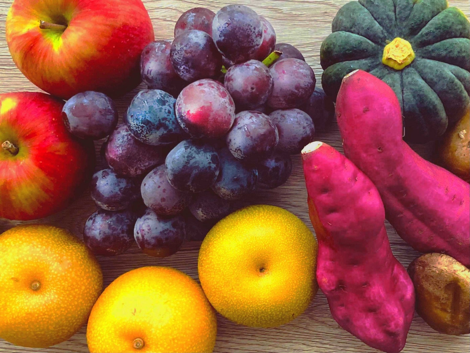 「敬老の日」に和食×花束で、孫と祖父母・親子時間を！池袋の元料亭【リビエラ東京】和食レストラン「茶寮リビエラの庭」で9/9～18限定「敬老の日プラン」開催。お子様の会席料理デビューを祖父母と共に。