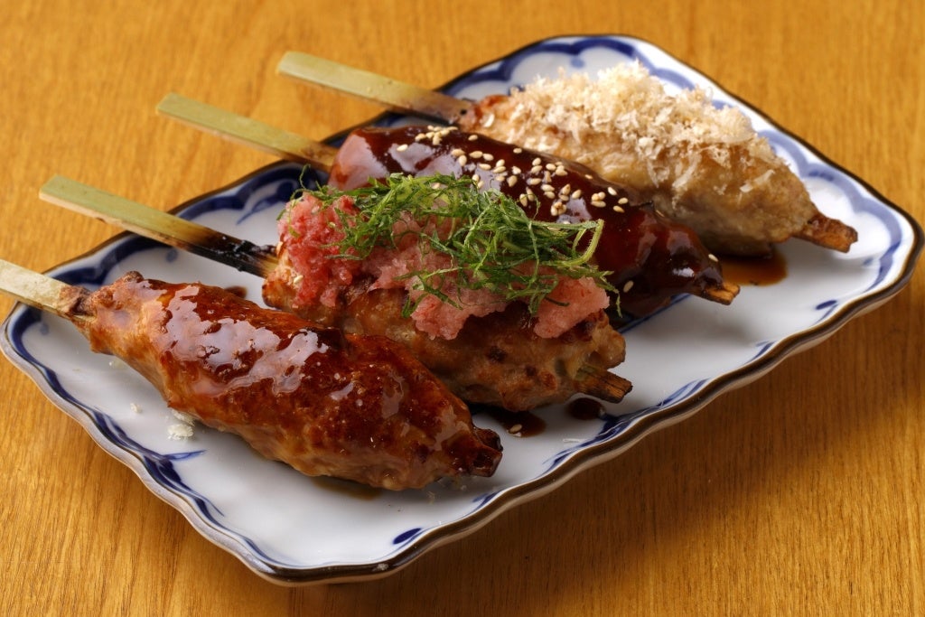 川崎の複合商業施設［ラ チッタデッラ］のテイクアウトショップ『ケバブキング』にて食欲の秋にぴったりのデカ盛グルメが登場！！「デカ盛ケバブ丼」販売開始！