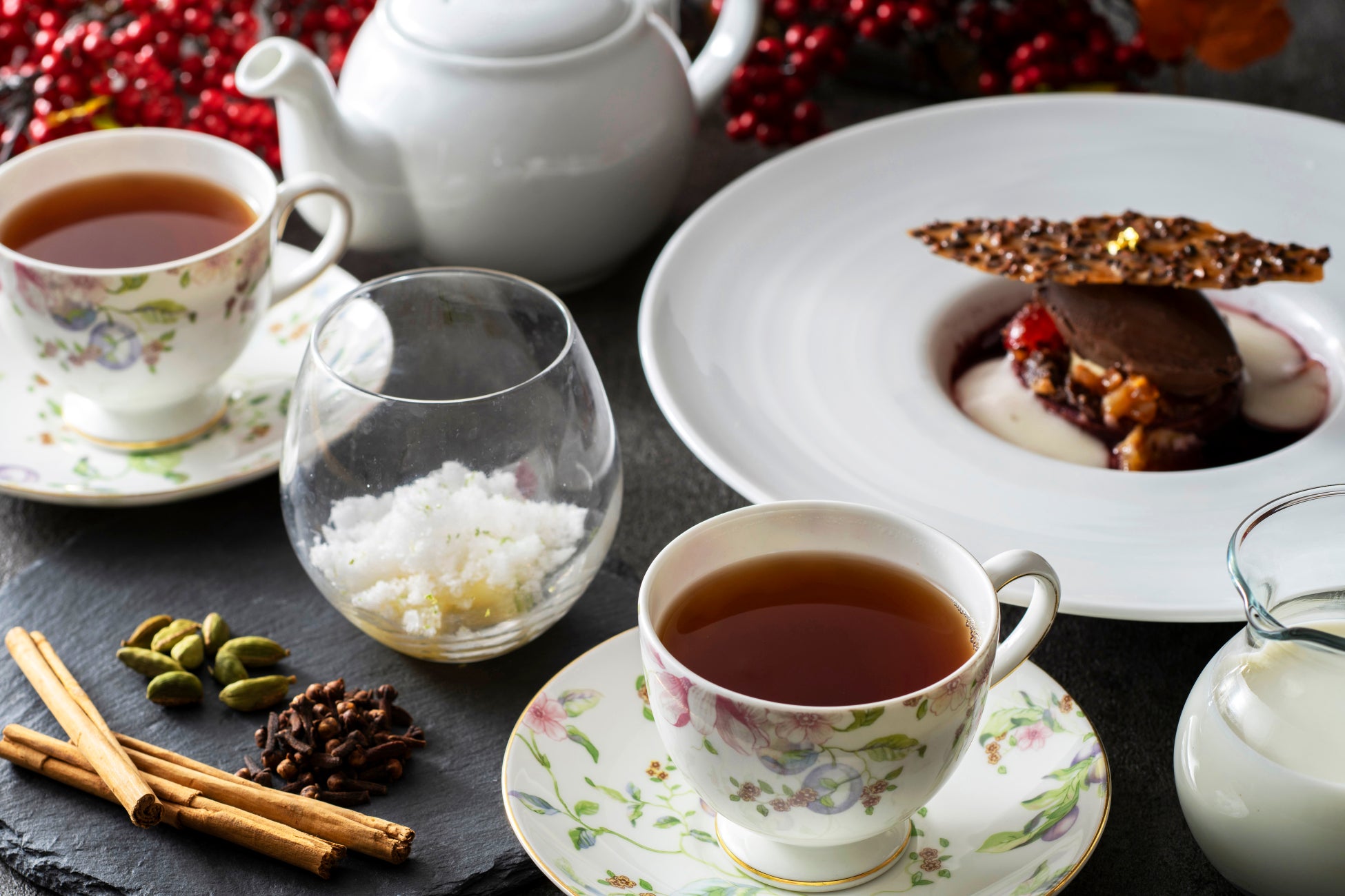 ハイアット セントリック 銀座 東京 小鳩のローストからクリスマスリースをイメージしたスイーツまで、聖夜を彩るスペシャルディナーコースが期間限定で登場！