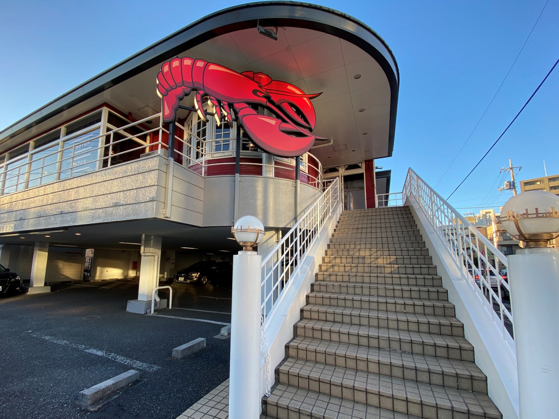 今年も登場！シュークリームなのに 「味もカタチもお芋そのもの！」見た目も楽しいビアードパパの秋の味覚 “焼き芋シュー”