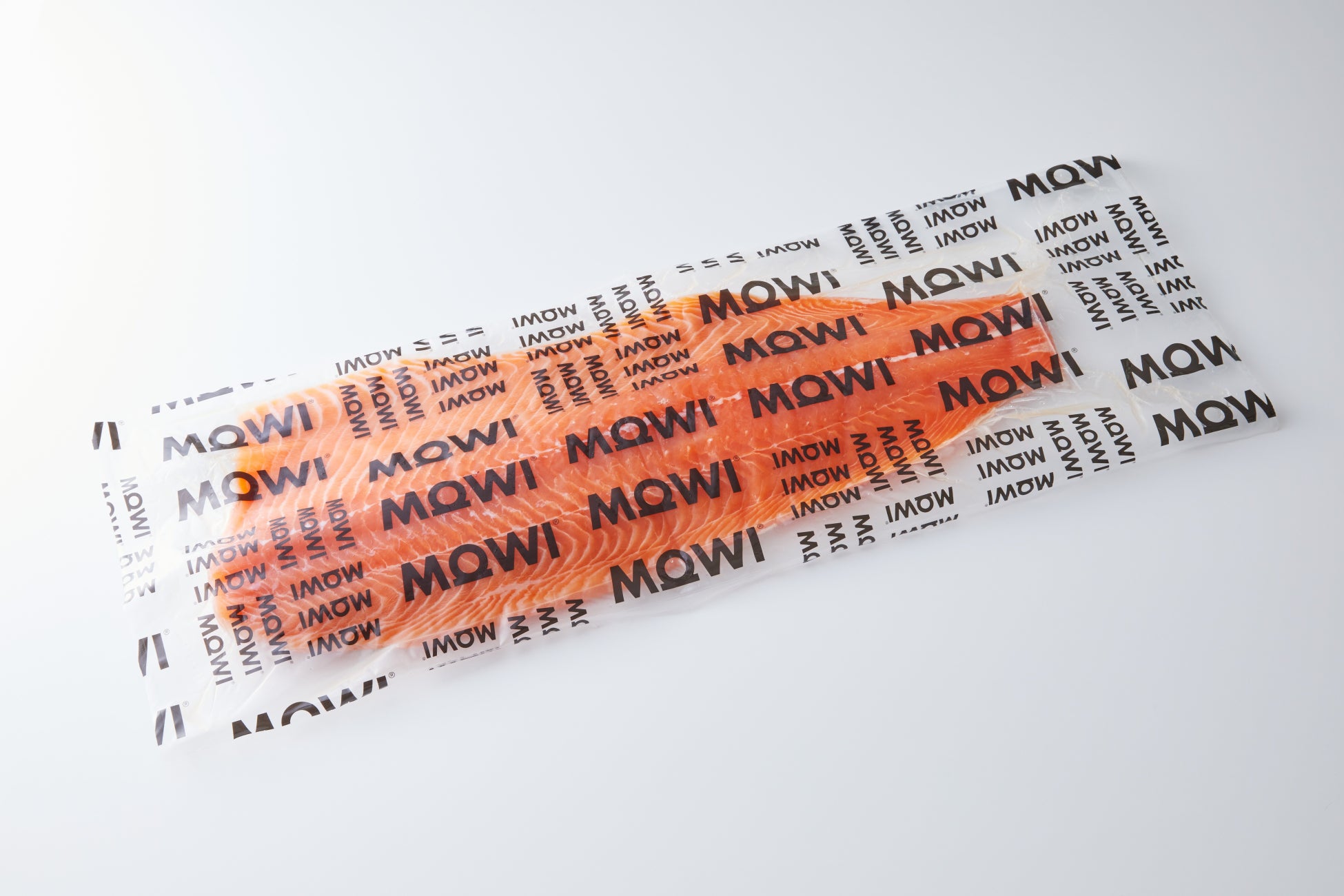 SNSで話題のジュエリーを閉じ込めたような新食感スイーツ
宝石のカッサータに秋限定「モンブラン」が新登場!
公式オンラインストアで販売開始