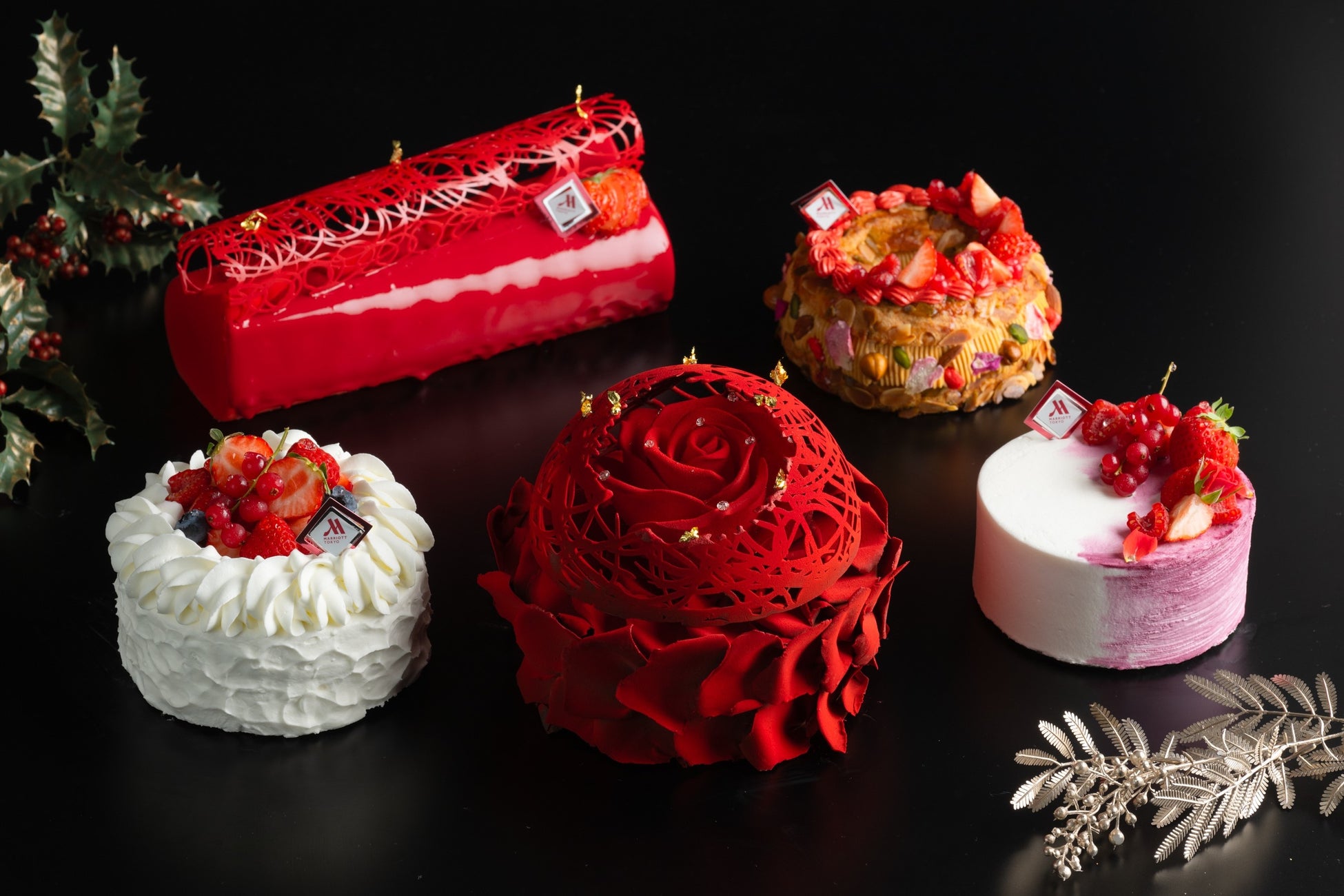 東京マリオットホテル　マリオットレッドで華々しく祝う聖夜のひととき”Christmas Cake & Bread 2023″