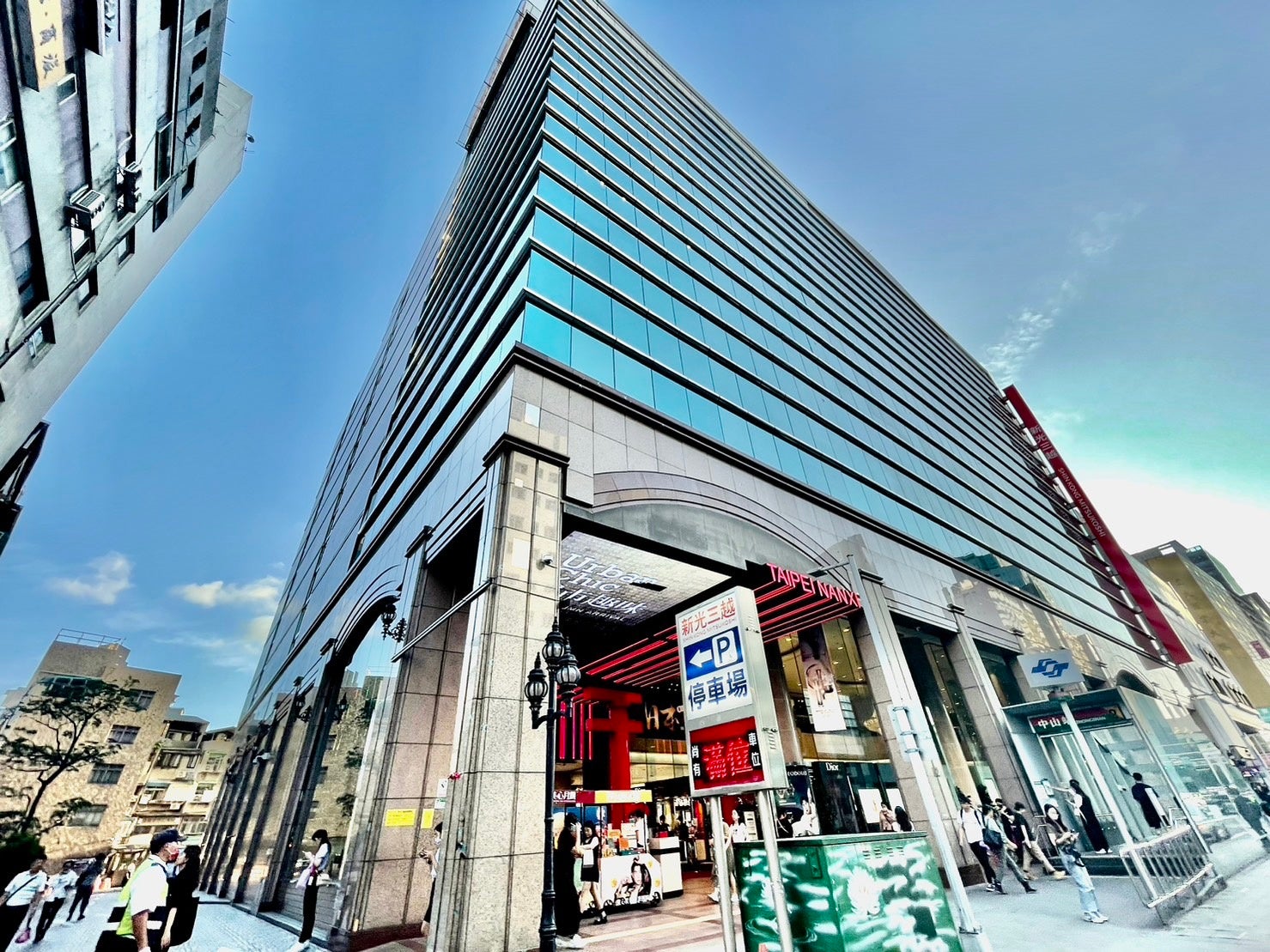 台湾の最大手百貨店「新光三越」の”日本商品展”にて期間限定ショップをオープン！週年慶で賑わう台湾で展開！！