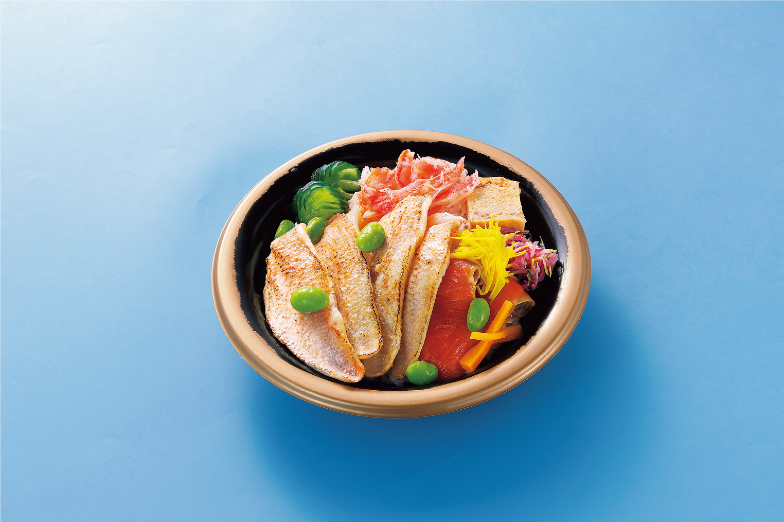 ピザ・サントロペから“カニをカニでDipする”超贅沢ピザ登場！
アメリカ定番styleを「カニグラタン」でアレンジした新商品　
10月1日(日)販売開始