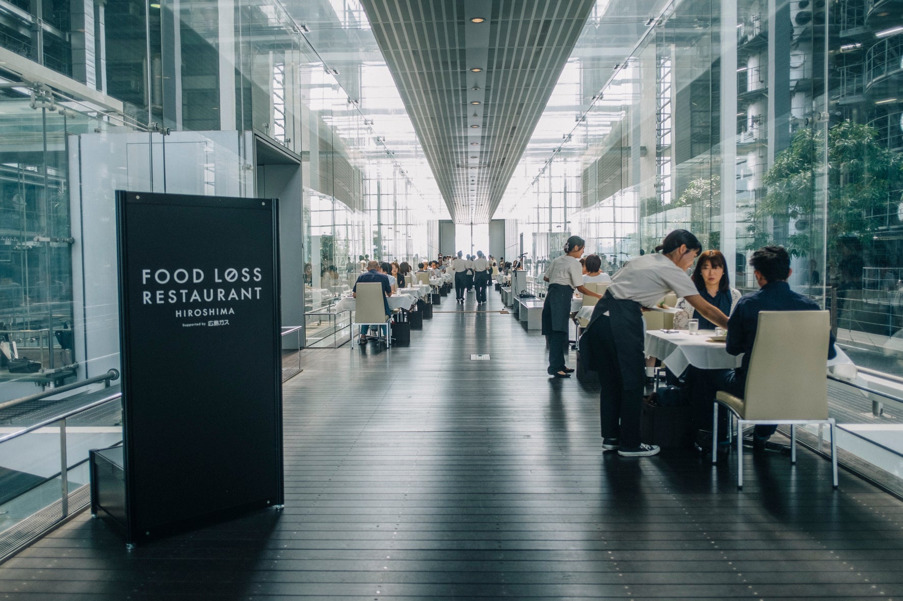 北海道リゾート「鶴雅」より、あかん遊久の里 鶴雅「特製おせち三段重」を9月26日（火）より販売開始！