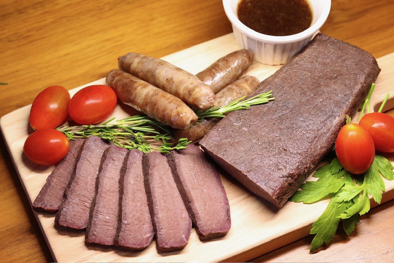 和栗の恵みと和菓子職人の技が織りなす秋の逸品　
「極　栗蒸し羊羹」が9月11日に期間限定で販売開始