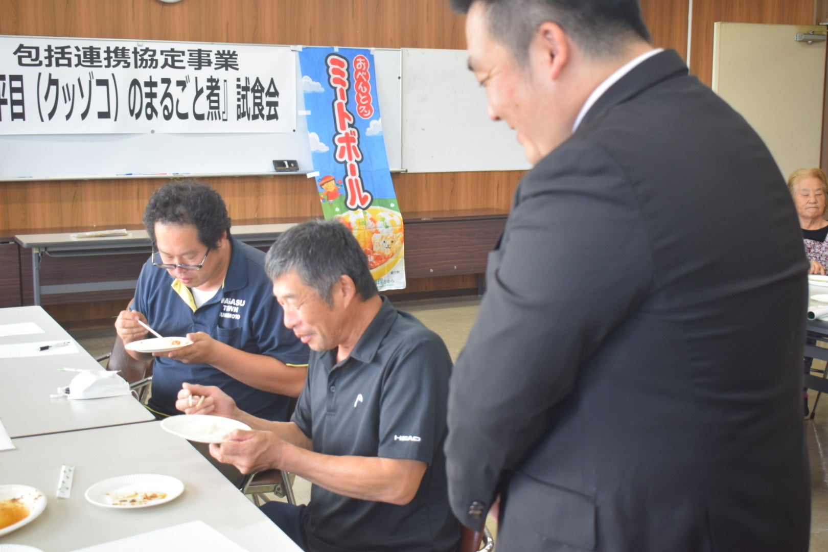 琵琶湖マリオットホテル　滋賀県産苺やアドベリーを使用したホテルパティシエのオリジナルケーキ「聖夜を彩るクリスマスケーキ2種」を発売