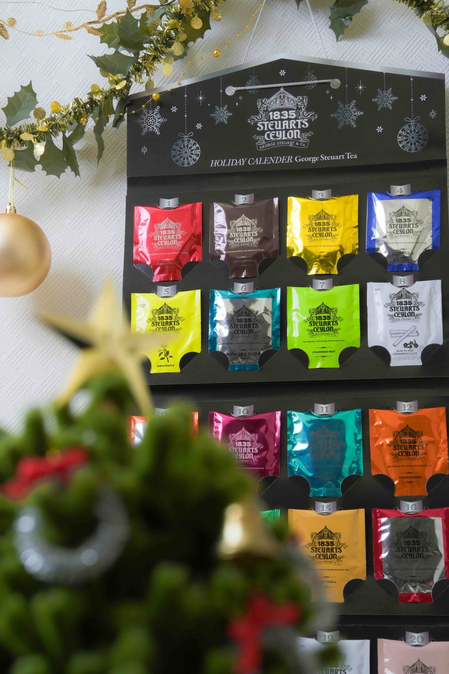 2023年のクリスマスをカウントダウンする紅茶のカレンダーが誕生‼スリランカの老舗紅茶ブランド「ジョージスチュアートティ」のホリデーギフト