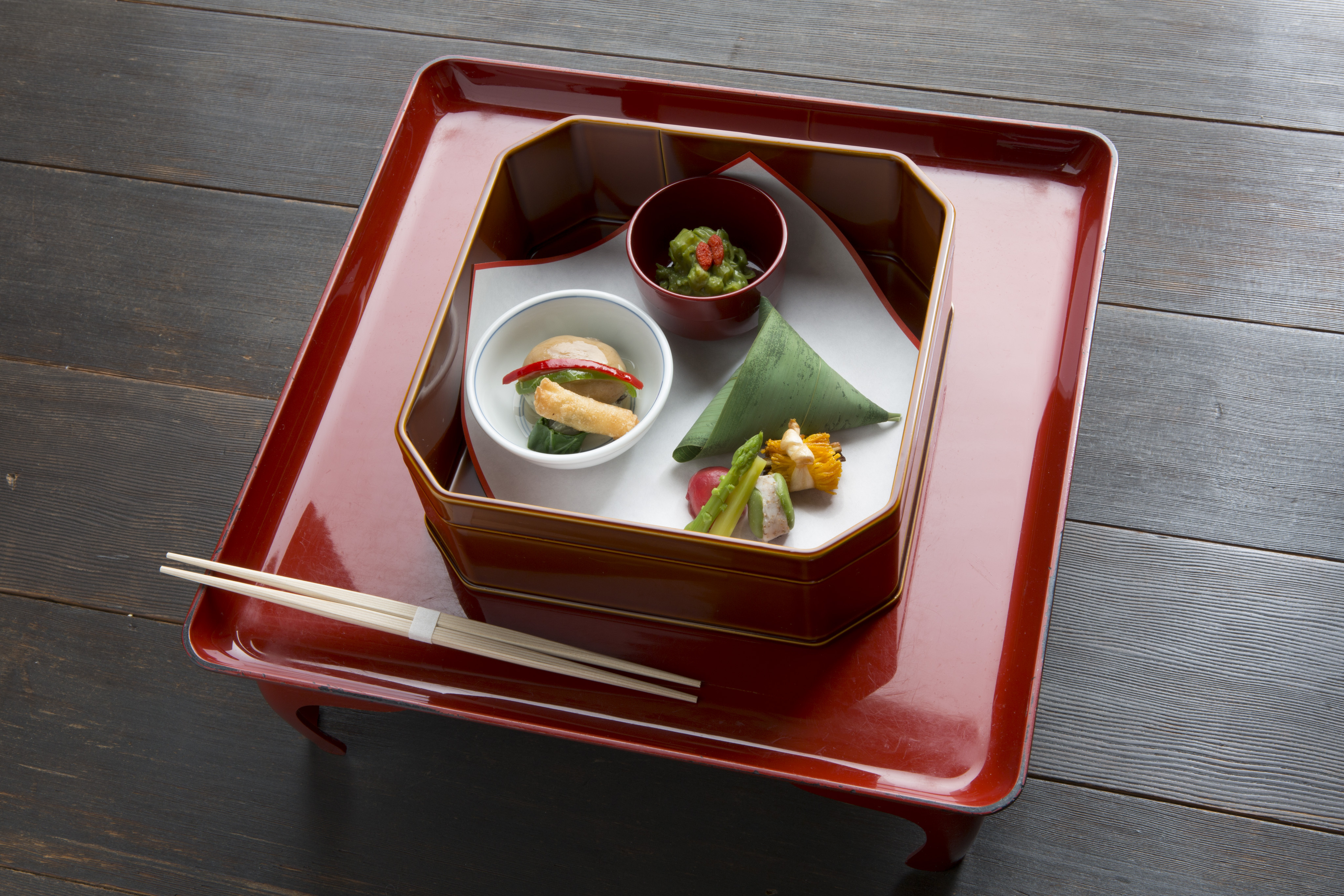 “たっぷリッチ”なアイスクリーム「明治 The Premium　バニラ／チョコレート／抹茶」10月16日新発売