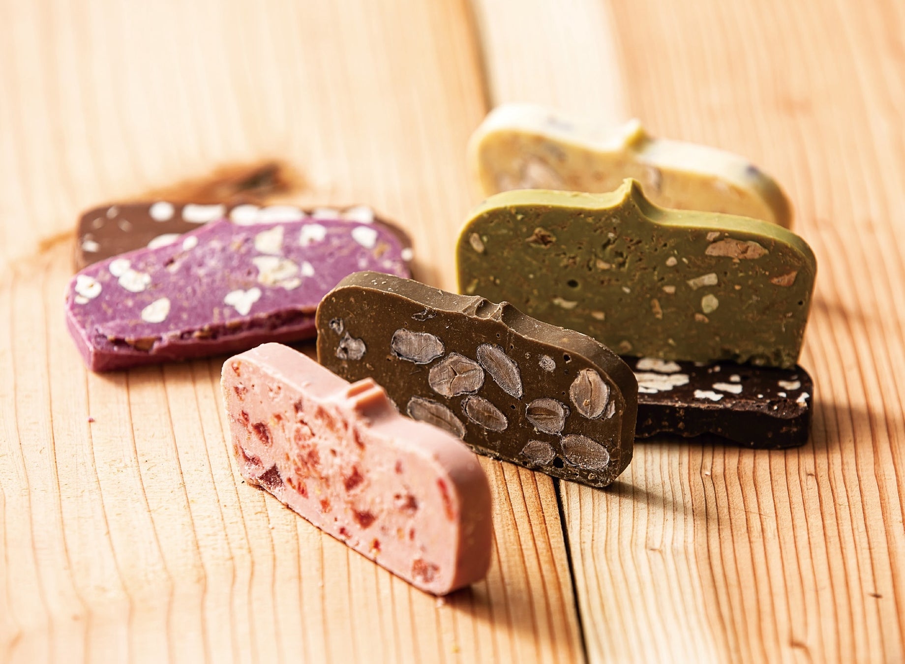 「Ladybird Road」 淡路島特製火鍋・華炎鍋「シャングリラ」 15種の”島飲茶”『食べ放題プラン』10月18日より新登場！