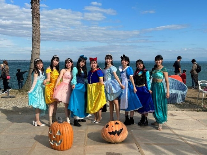 「メルティーキッスプレミアムショコラ/フルーティー濃いちご/プレミアムショコラ袋」2023年10月24日新発売