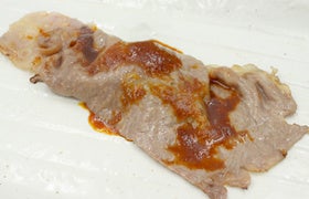 活美登利は魚だけじゃない！『肉寿司がリニューアル』和牛サーロインにあぶり米沢握り。「回し寿司活/寿司活」は肉にもこだわっています。