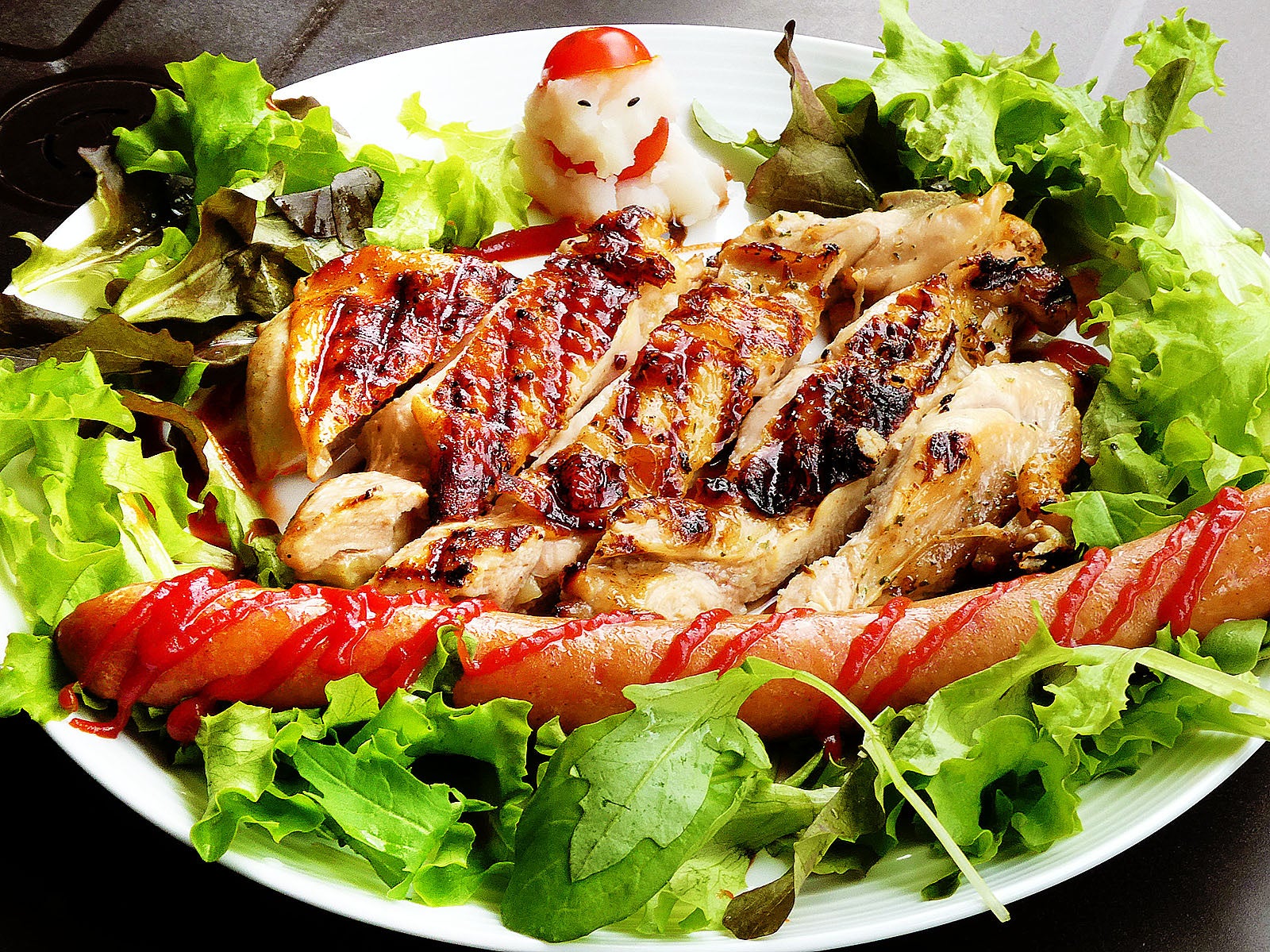 フランス・ブルターニュで愛された 3 代続く味と技。 ル ビアンにてクリスマス限定シュトーレン」と「パネトーネ」を販売いたします。