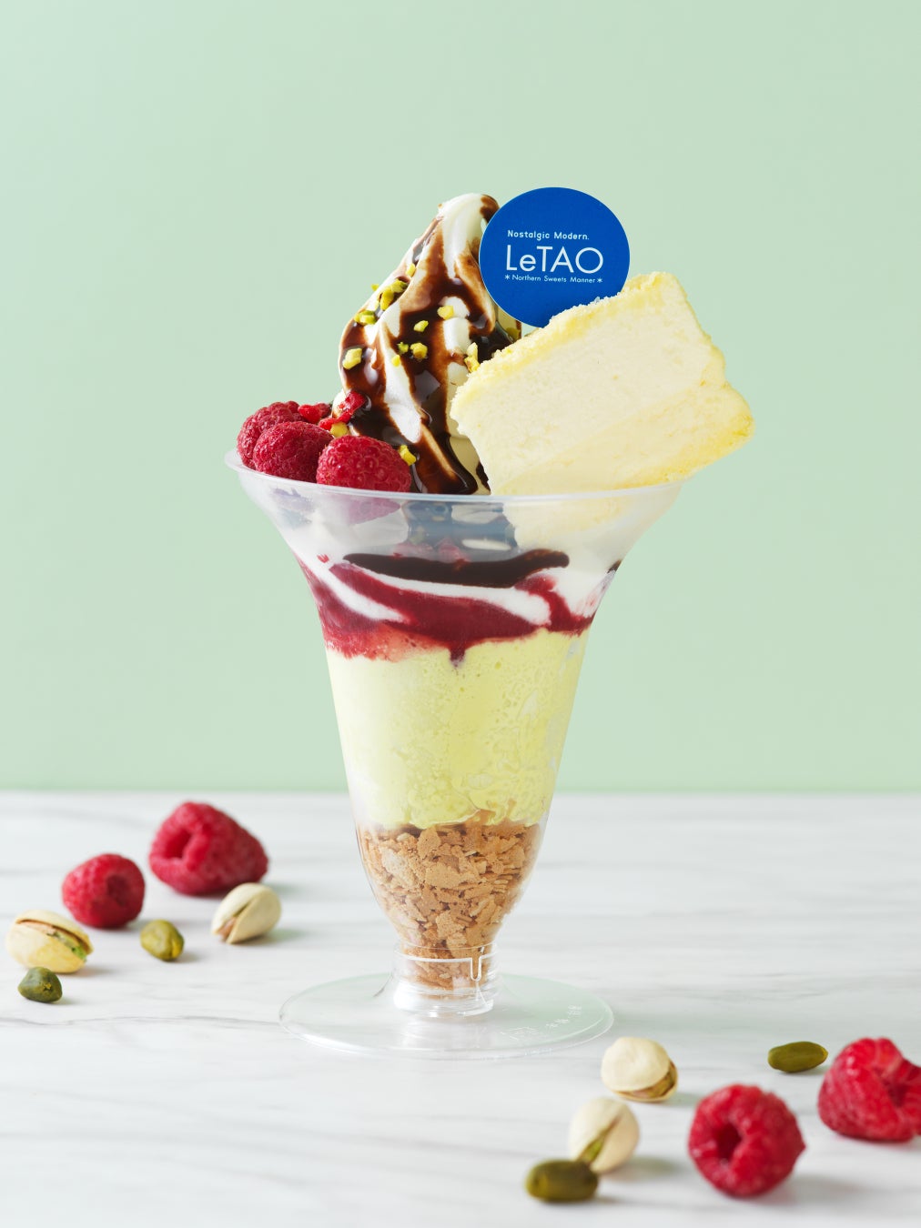 フランスのナチュラルミネラルウォーター「Vittel(ヴィッテル)」が新たにSNS公式アンバサダーを10名募集!