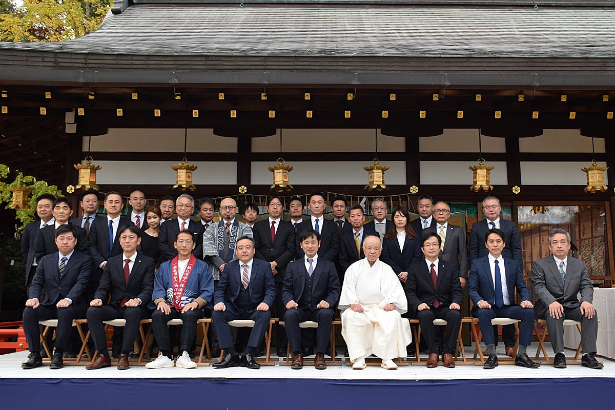 令和4酒造年度 全国新酒鑑評会の金賞受賞酒「白鶴 金賞受賞酒 山田錦 720ml」を直営店で540本限定発売