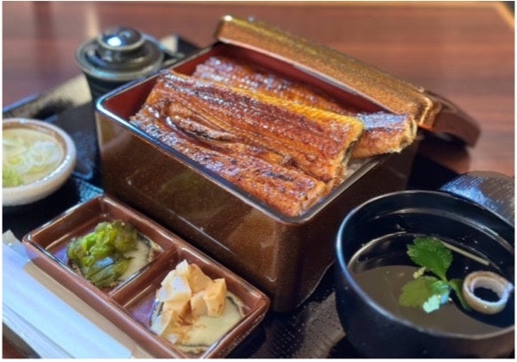 イタリアの伝統菓子“パネットーネ”を記念する日として
【12月1日】を日本における「パネットーネの日」に制定