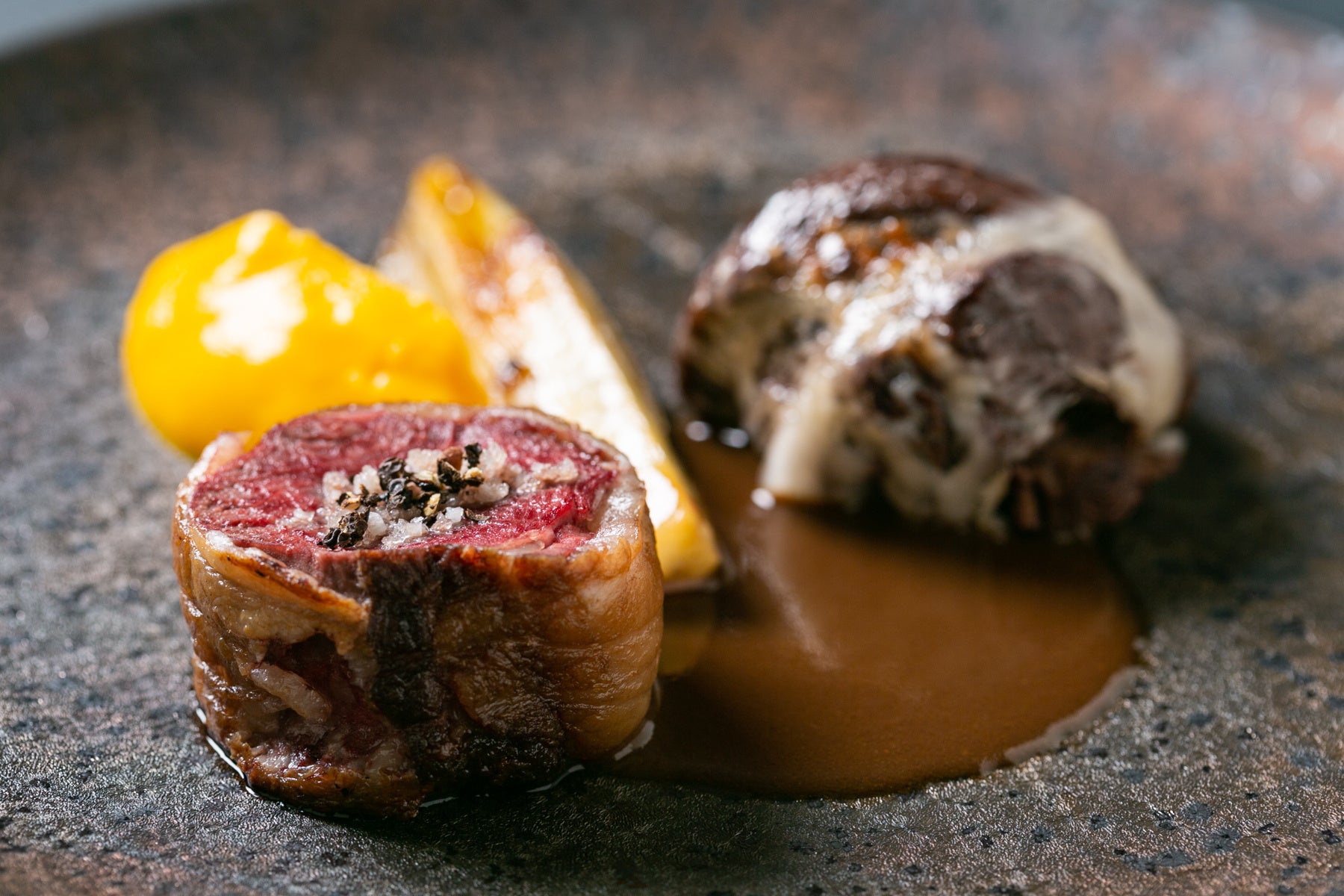 【ロイヤルパークホテル】宝石箱のような新作チョコレートなどバレンタイン商品2/1より発売。アフタヌーンティーも登場!