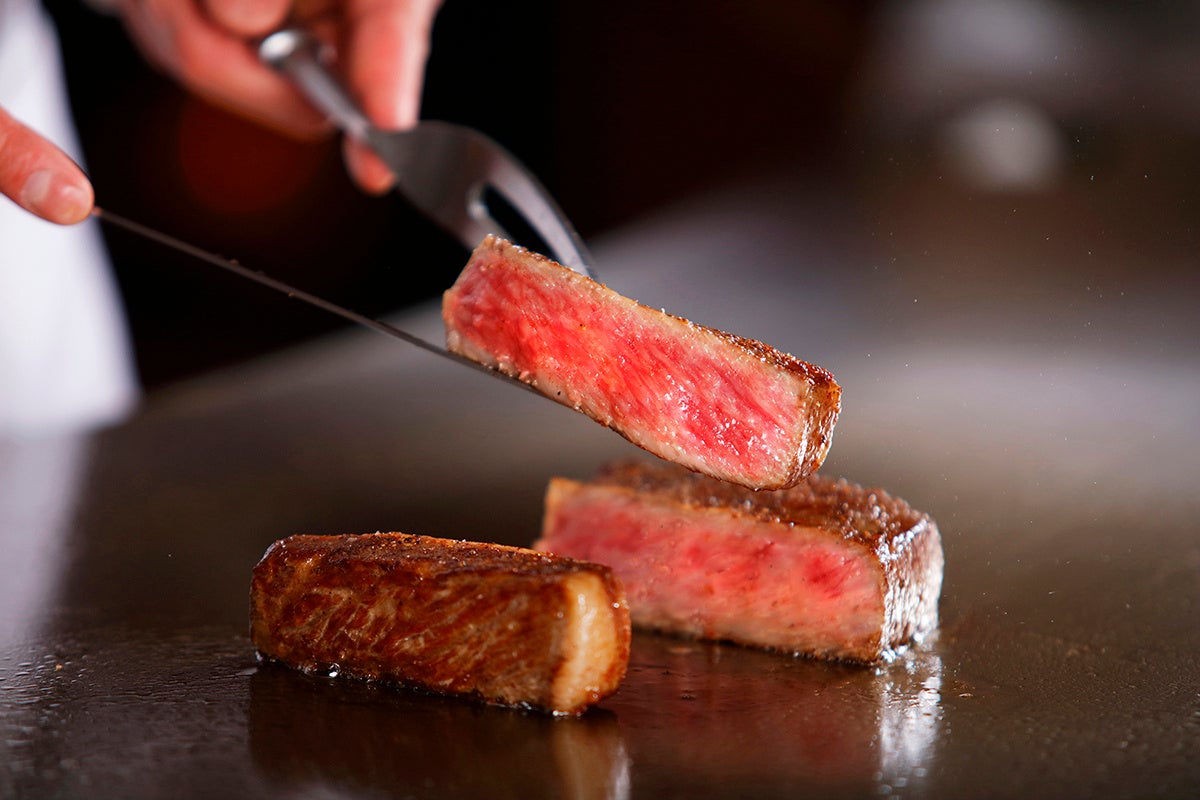 “ミルク”と“チーズ”と“ピスタチオ”それぞれのコクのハーモニーから生まれたとろ～りクリームの「ミルクパイ ピスタチオ」が期間限定で登場