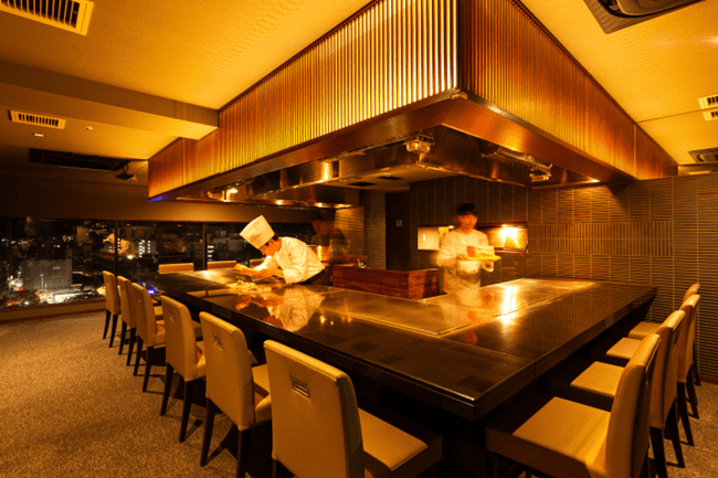 【期間限定販売】クリスマスを彩るスペシャルなドーナツをRacines Bread & Saladにて販売！人気のシュトーレンも好評発売中！