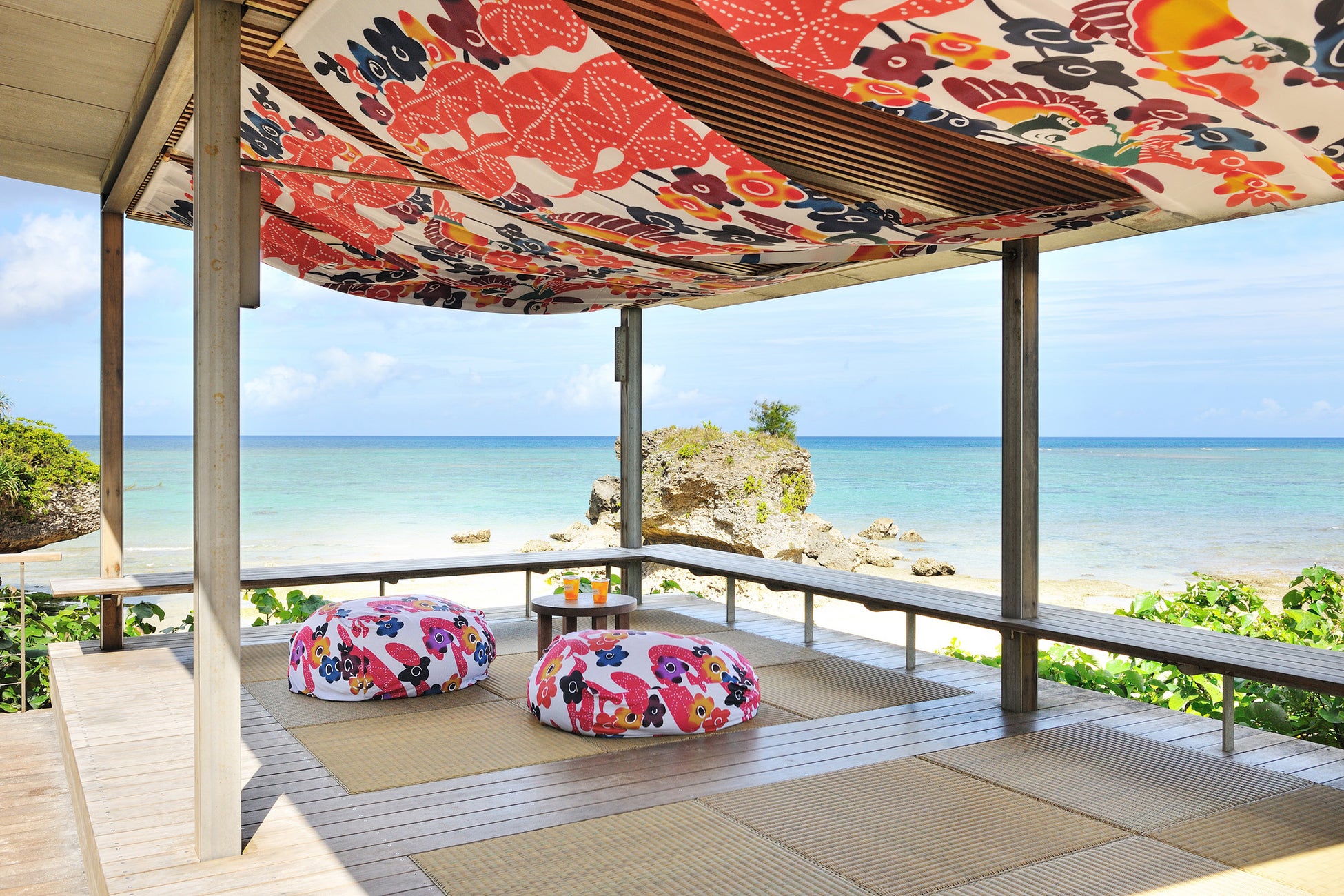 ドミニカ共和国から届いたコーヒーとカカオが奏でるハーモニー　明治 ザ・チョコレート×DOUTORドミニカンブレンド　1月12日（金）に数量限定で発売