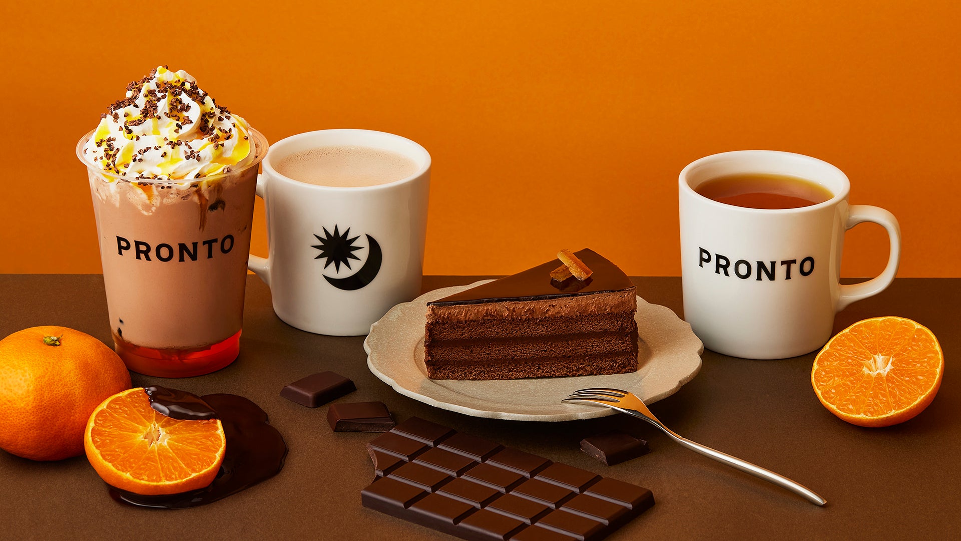 毎週火曜日・金曜日開催!8mの吹き抜けに広がる癒しの音楽「SORAEミニコンサート~音楽のあるアトリウムレストラン~」