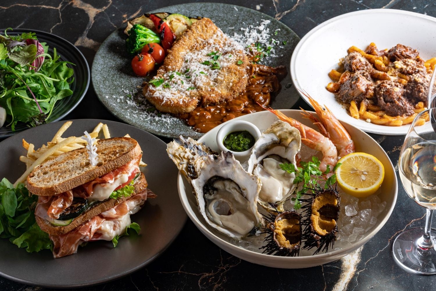 【フォーシーズンズホテル東京大手町】40か所以上のイタリア地方料理をご紹介する「イタリア高速道路の旅」2024年1月よりスタート