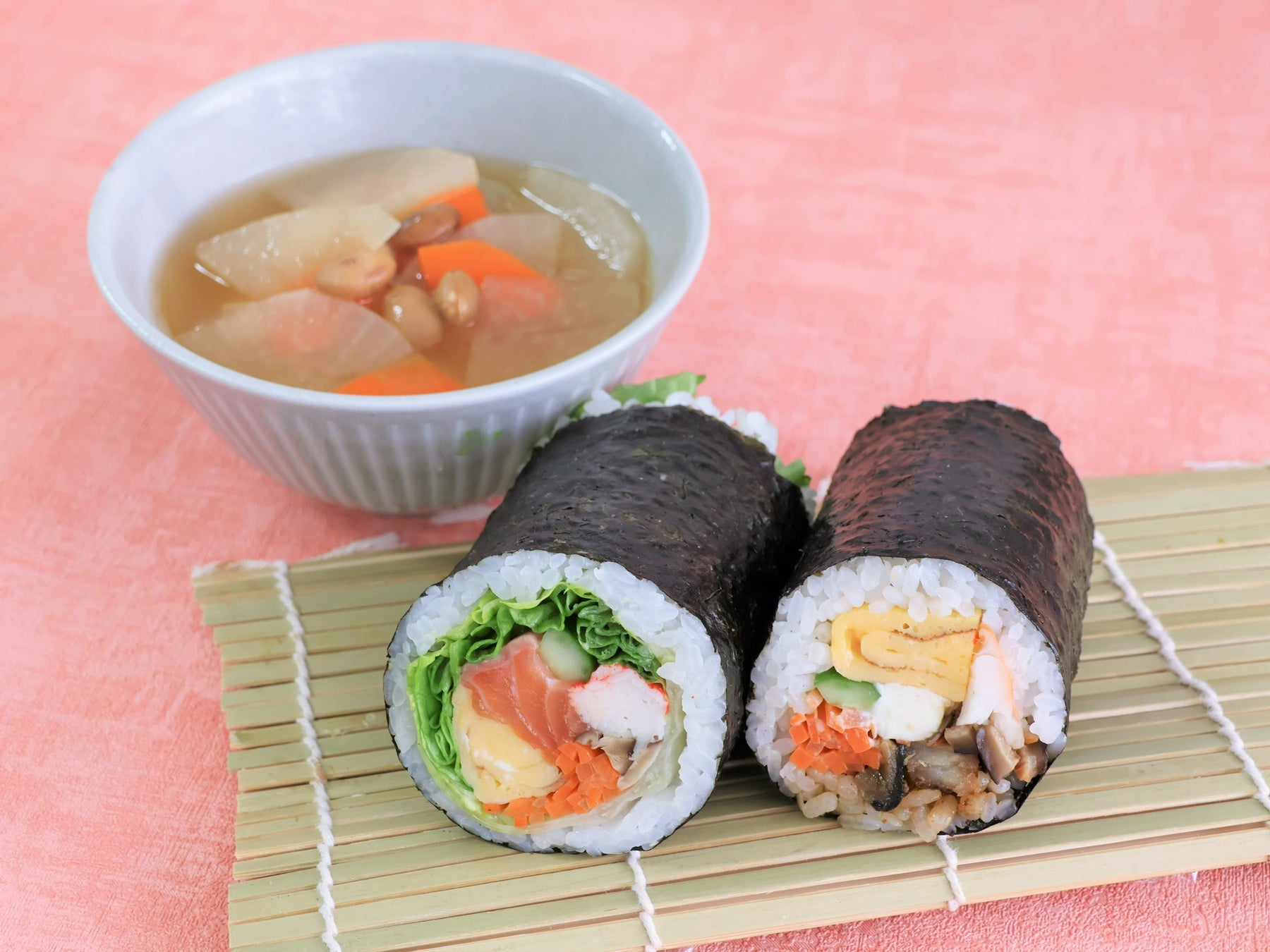 【ロイズ】東北・北陸・近畿・中国・四国・九州地方を巡るロイズ「移動販売車」。2月のおすすめ商品や出店予定のご紹介。