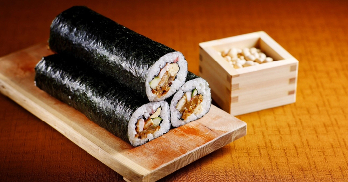 魚醤の旨味と唐辛子の辛味、バジルが程よく香る
レンジで調理できる「電子レンジ調理用調味料」
『レンジで簡単 ガパオライス用ソース』2月1日より新発売