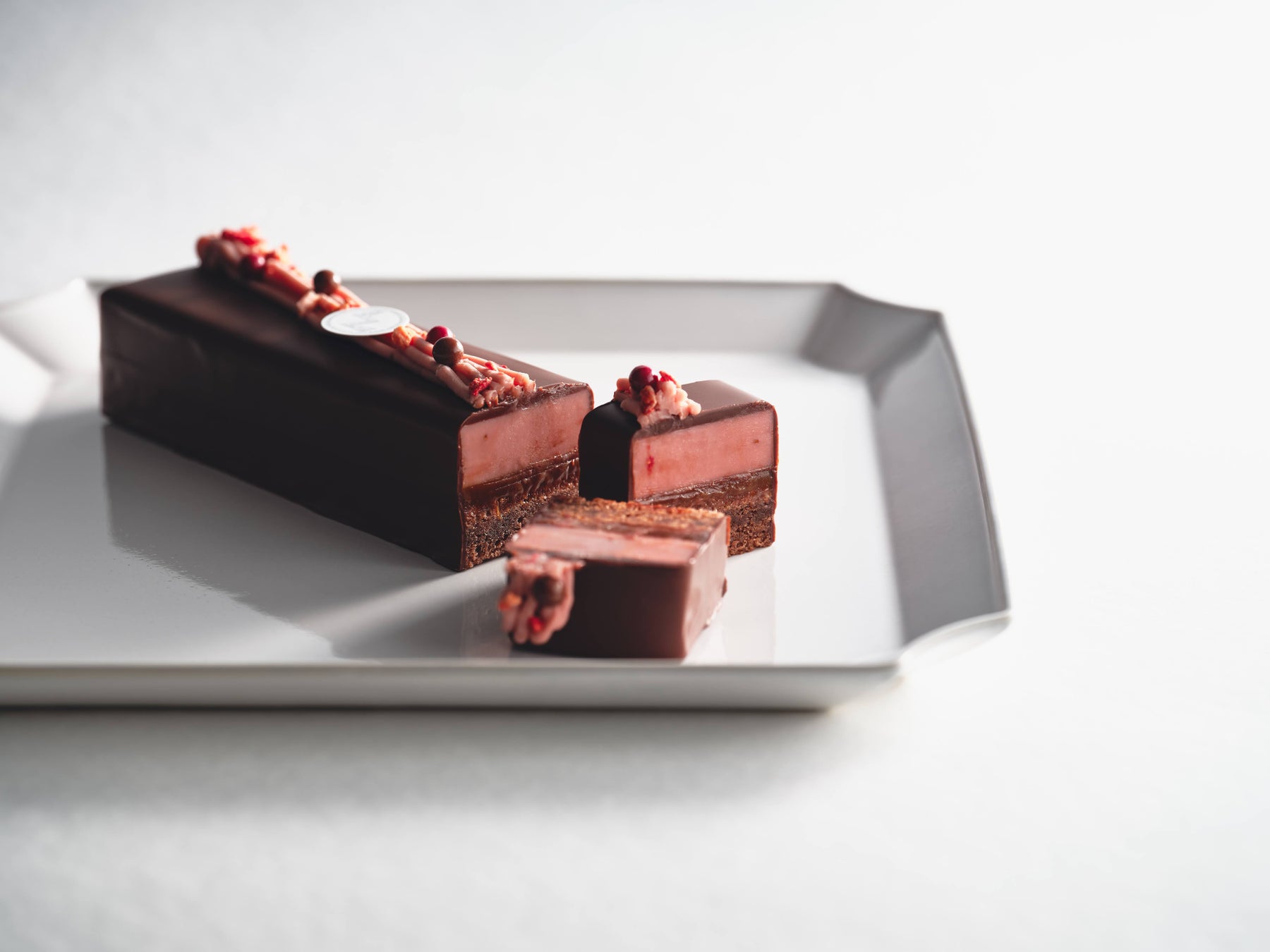 決済端末 × POSレジ × ハンディ 1台で3役！NTTデータが提供するCAFIS Archの決済端末と連携！