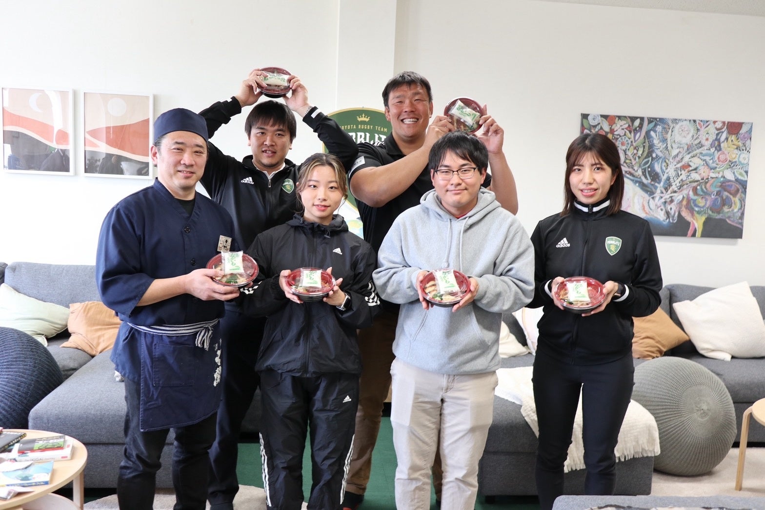 【いちご&ハンバーガーのリーズナブルなアフタヌーンティー】いちごスイーツがたっぷり堪能できる!ドリンクは飲み放題!立川「under the cascade」で期間限定復活