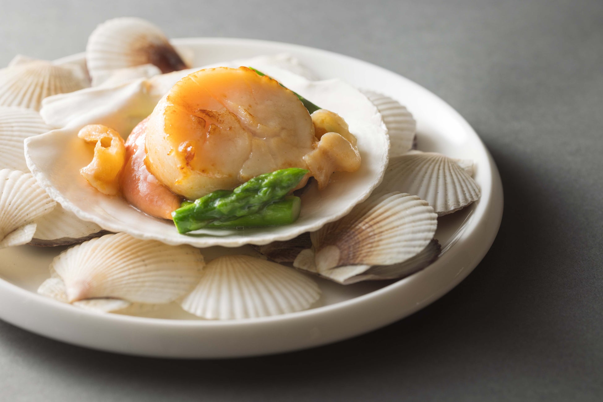 ブルボン、アジアンスイーツ“楊枝甘露”をイメージした
「フェットチーネグミ楊枝甘露(ヨンジーガムロ)味」を
3月19日(火)に新発売！