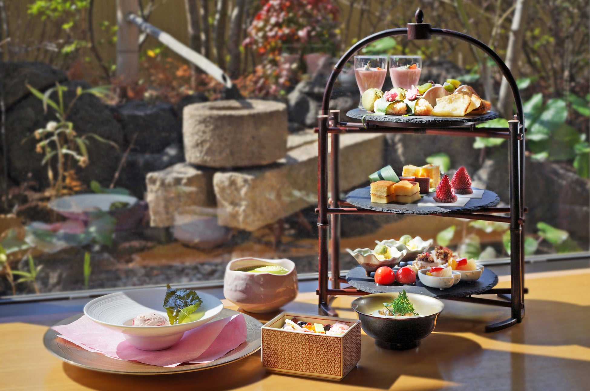 【コールド・ストーン・クリーマリー / 春の感謝祭】お好きなアイスクリームをお得に！ “とってもお得な引き換えチケット” 数量限定、3/15発売！！