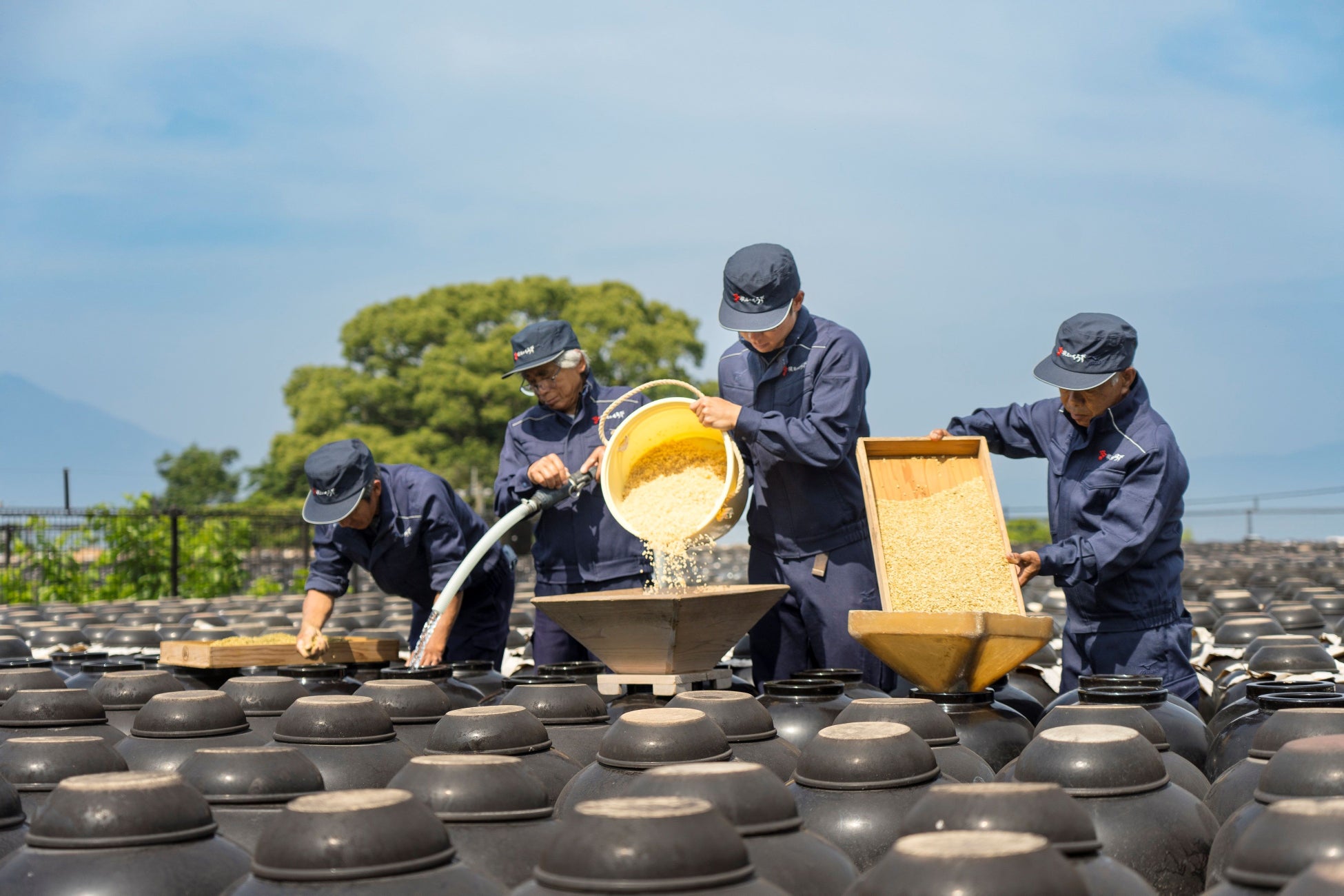 【出汁しゃぶ専門店 おかか】毎年恒例！春の期間限定メニュー「国産 大はまぐりの出汁しゃぶ」が3月26日（火）より登場