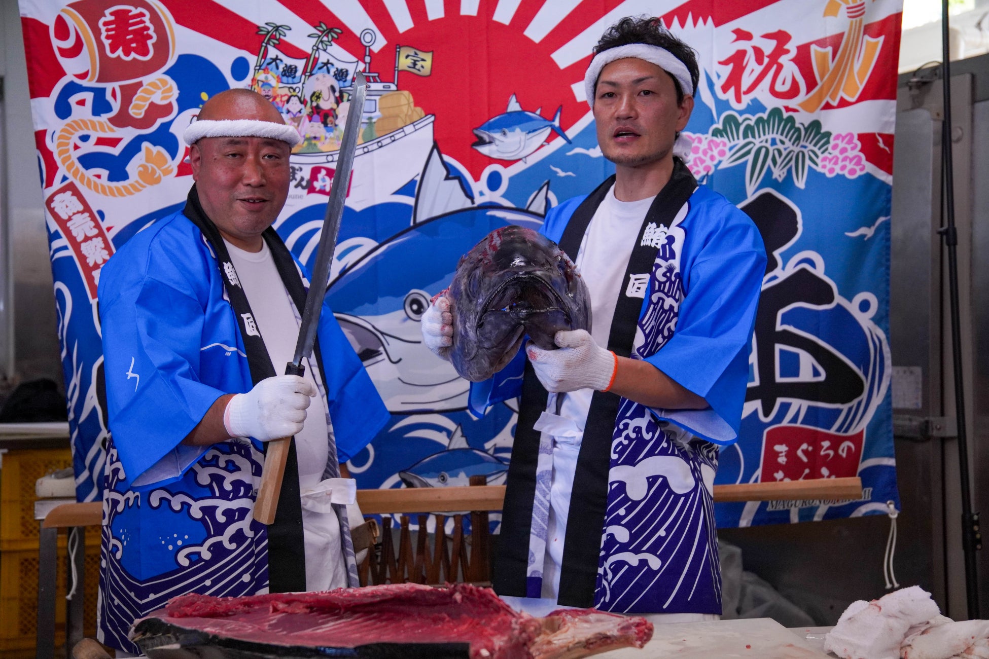 高密度×強刺激設計で、そのまま飲んでも、割材としても喉で感じる爽快な強炭酸！「サントリー天然水 ＳＰＡＲＫＬＩＮＧ」新発売